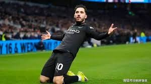 深度解析：线上娱乐为何比线下赌场更容易导致成瘾？（深度剖析：相比线下赌场，线上娱乐为何更易引发成瘾？）