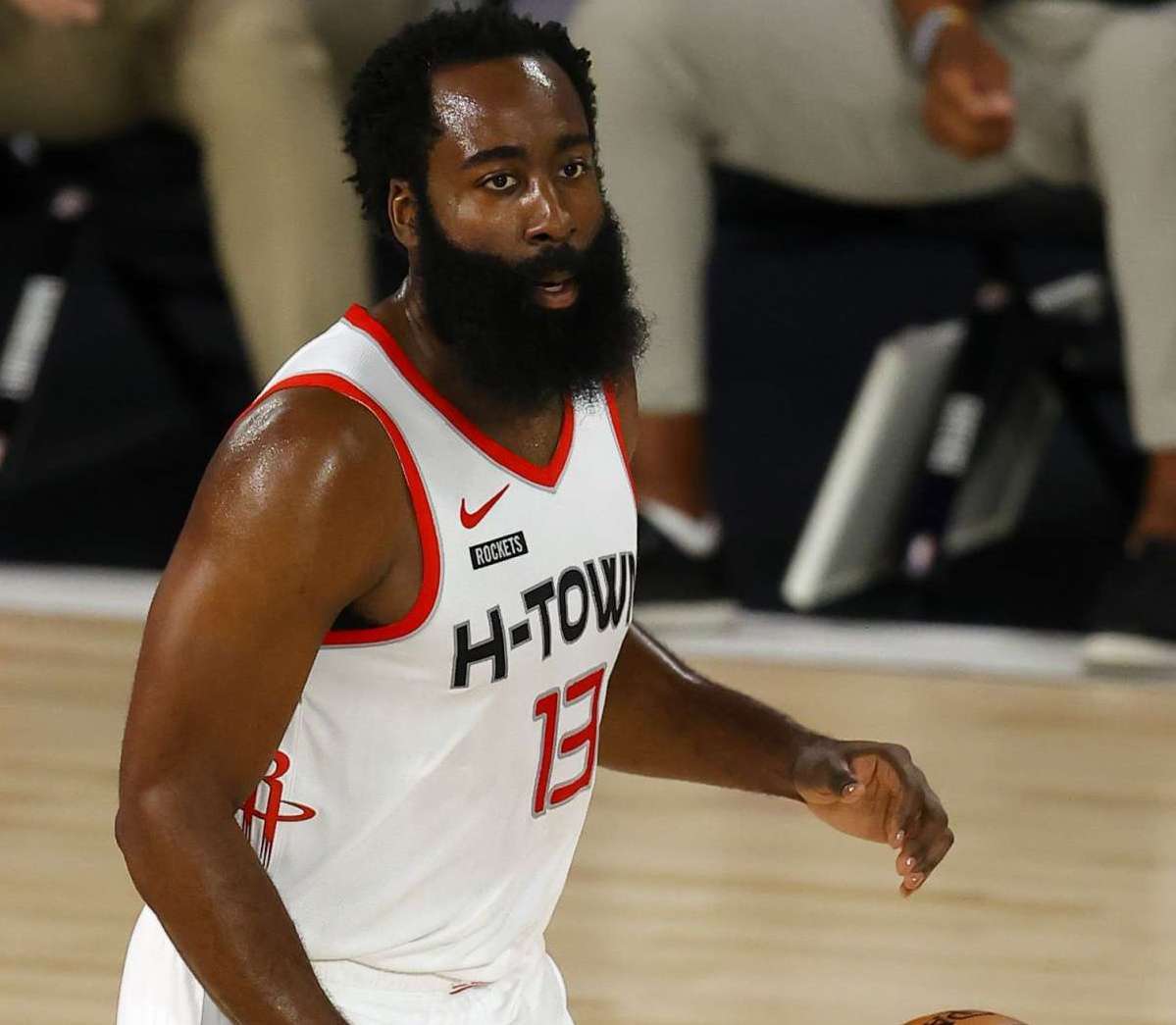 像机做出经 像机做出经